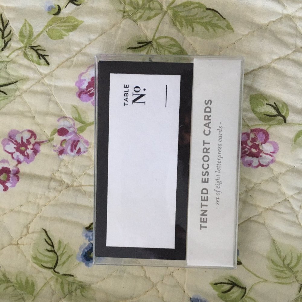 Wedding Items - Picture 4 of 4